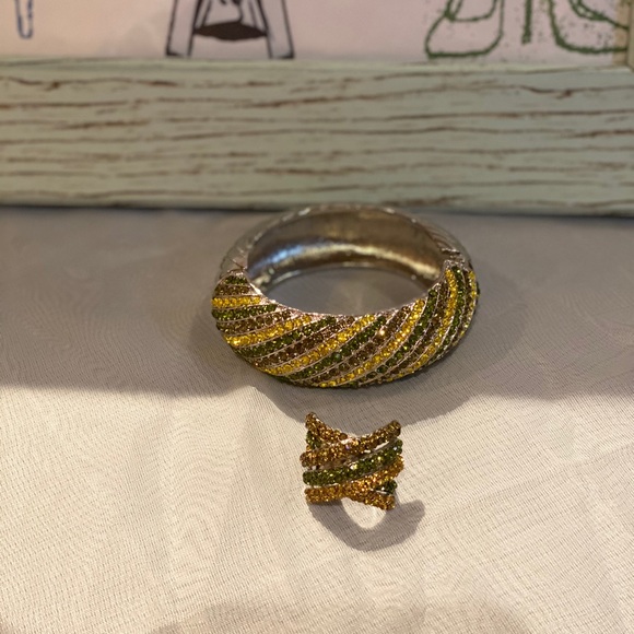 Bracelet and ring set - Picture 2 of 4